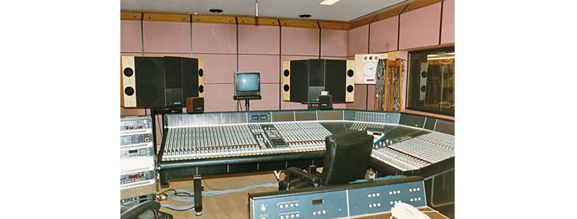 The KEF KM1 monitoring setup at the BBC’s Hippodrome Studio, 1987